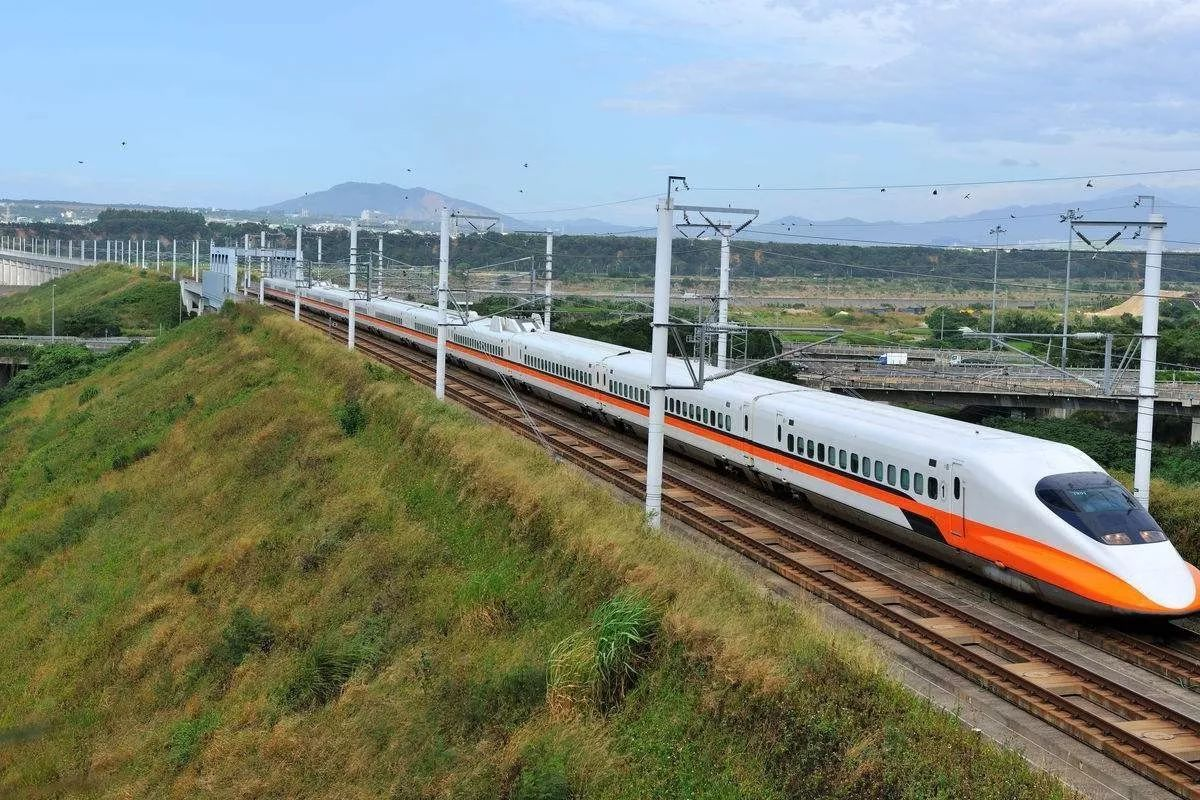 鐵路(lù)行業應用服(fu)務