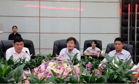 1563516341986562.png 騰遠(yuǎn)惠雲-中雲(yun)供應鍊金(jīn)融深圳展(zhan)示應用說(shuo)明峰會在(zài)中亞矽谷(gu)海岸會議(yì)廳舉行