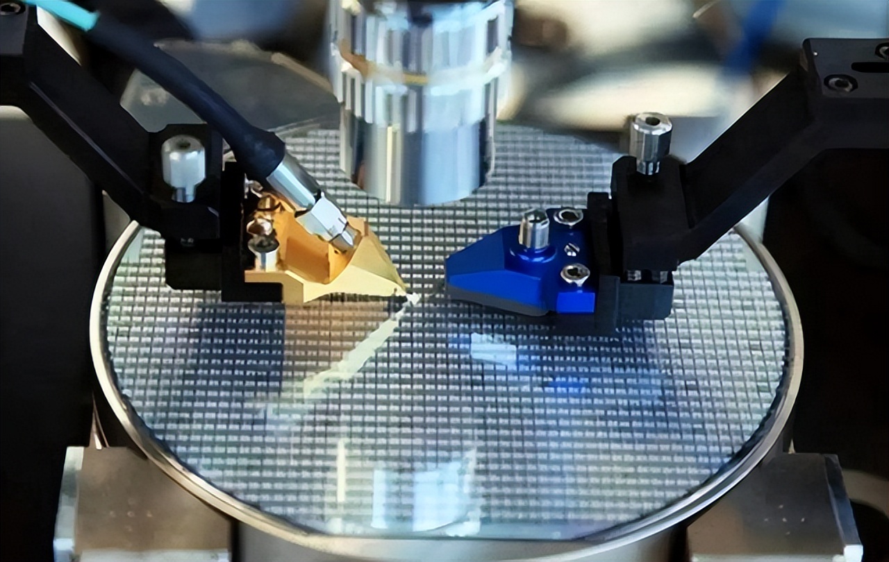 台積(ji)電真的慌了，它(tā)可能真的要求(qiú)助于中國芯片(pian)了