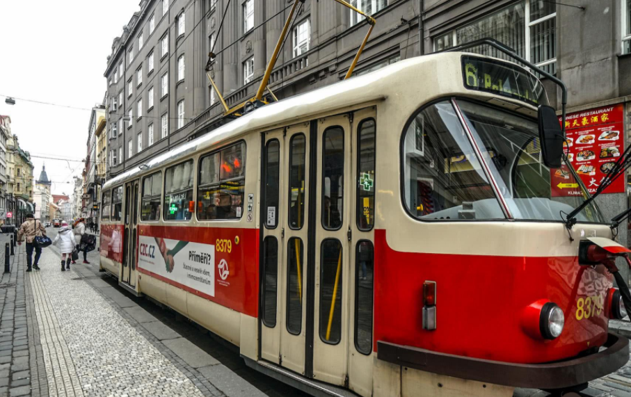 “不(bu)該哄擡價格(ge)的”,中企自研(yán)高鐵軸承後(hòu),美歐沒辦法(fa)卡脖子了